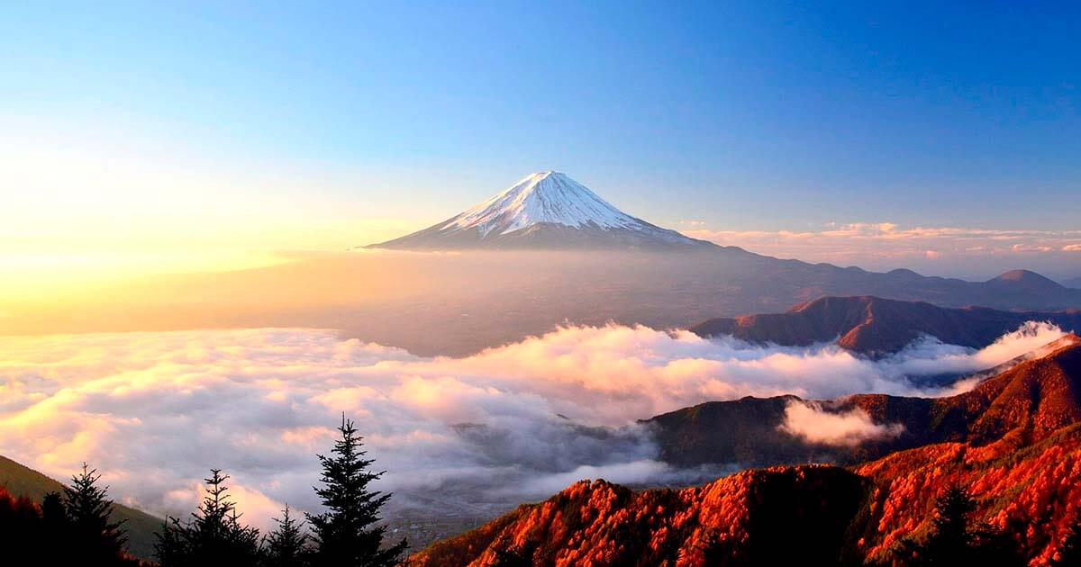 Hiking in Japan: Top Trails and Scenic Views